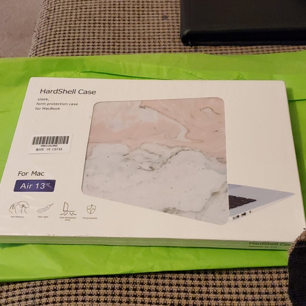 HARDSHELL CASE FOR MAC